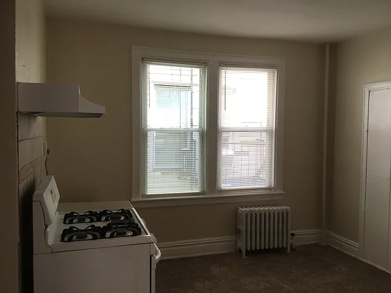 17 Van Nostrand Ave #3 — Photo 6
