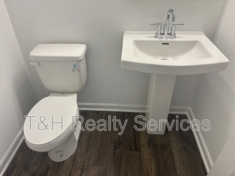 354 N Grand Oak Dr — Photo 25