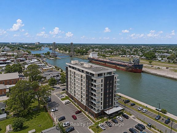 3rd image of 118 West St #605
