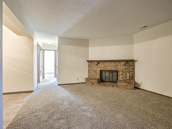 2nd image of 1025 E St #102