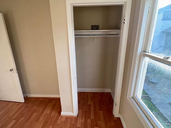 3rd image of 1049 45th St #B