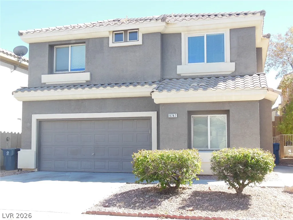 4 bed, 3.0 bath, 2415 sqft, $2,380 — Photo 3