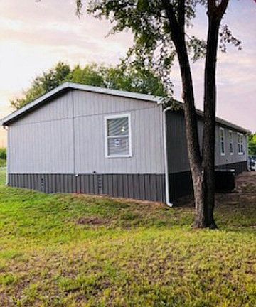 4th image of 340 Longleaf St