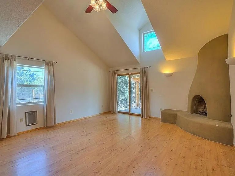 9 Teypana Dr — Photo 6