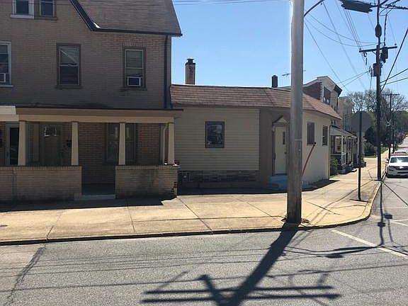 2nd image of 402 Jefferson Ave