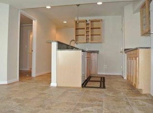 7513 Woodpalace Ct, Annandale, VA 22003