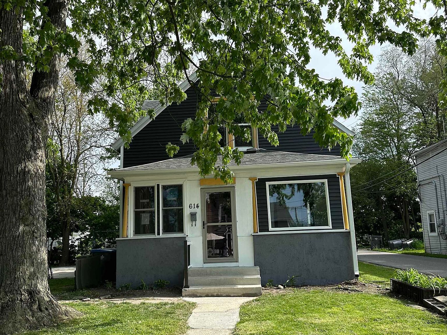 614 E Jefferson St, Goshen, IN 46528 Zillow