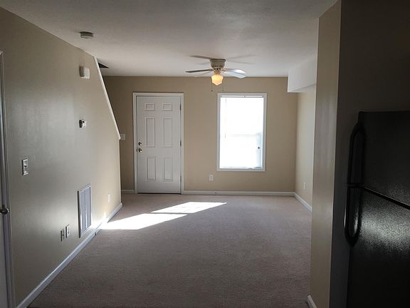 2nd image of 793 Cherrybark Ln APT A