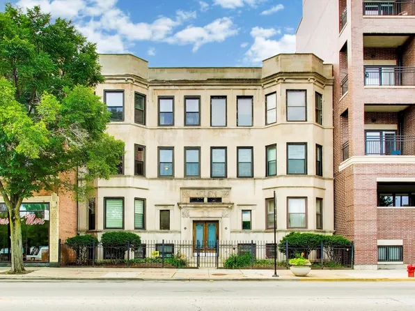 923 W Irving Park Rd #2E, Chicago, IL 60613