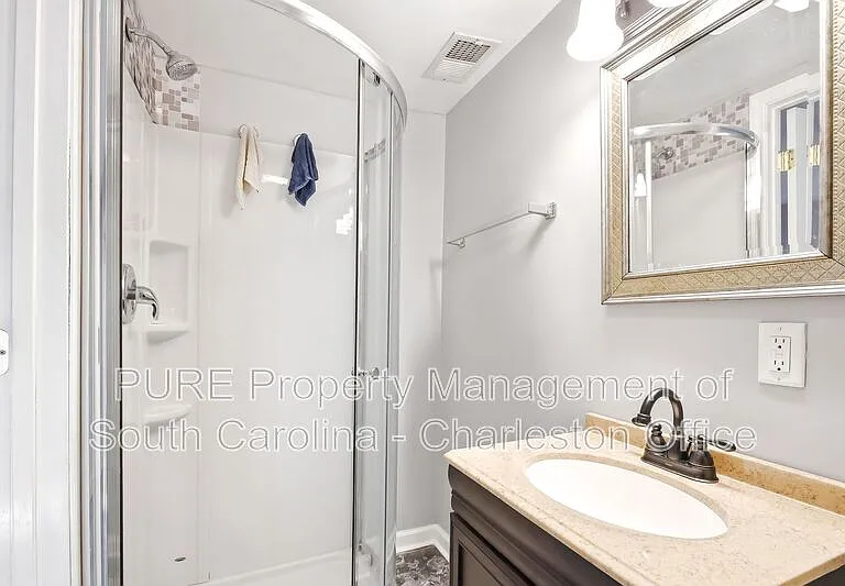 1133 Brody Ave — Photo 14