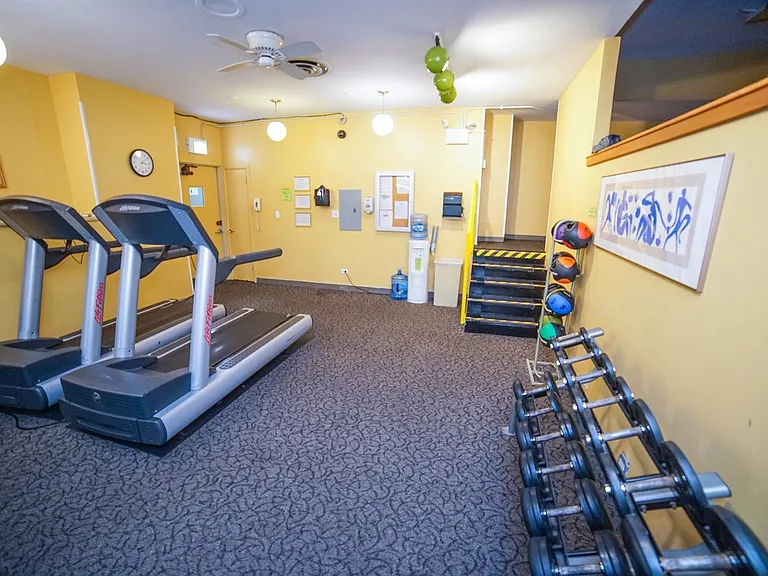6301 N Sheridan Rd #9V — Photo 18