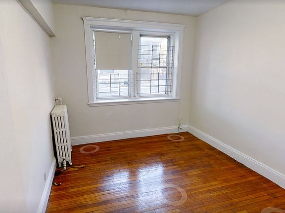 4th image of 114 Washington St #121
