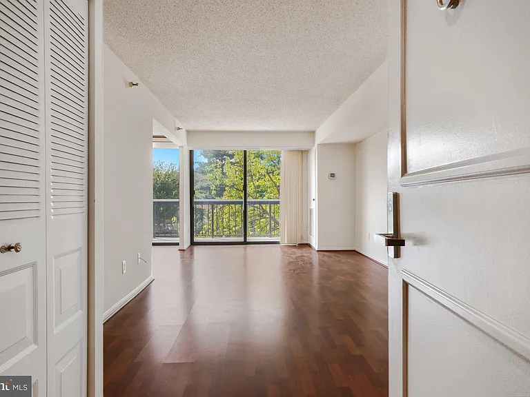 7401 Westlake Ter #215 — Photo 5