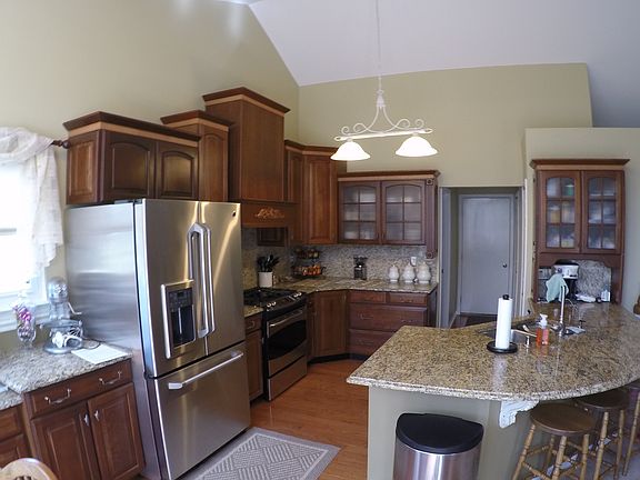 5th image of 8330 Old Mill Dr