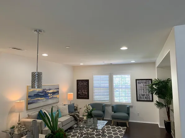 25 Silverado, Irvine, CA 92618