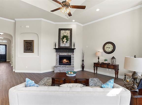 5th image of 3001 Nob Hill Dr