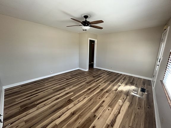 2nd image of 409 W Pasadena Ave #A