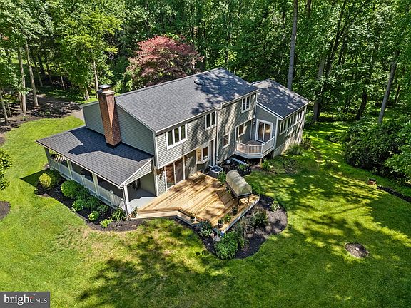 5th image of 9 Folly Farms Ct