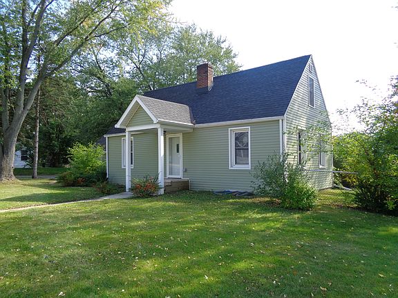 2nd image of 218 E Milham Ave