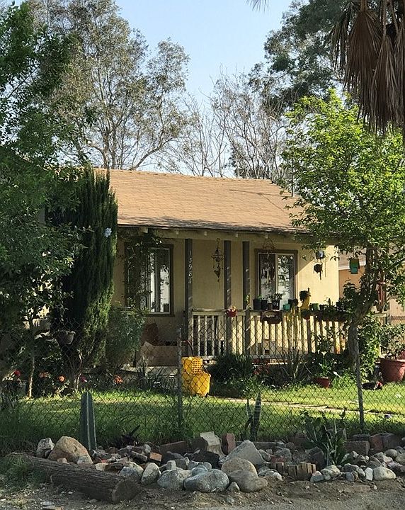 1st image of 13984 Rosemary Dr