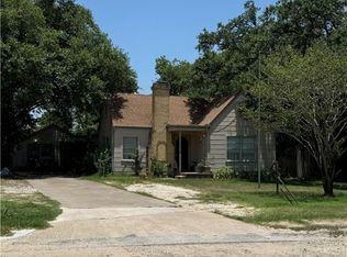 1545 E Wm J Bryan Pkwy, Bryan, TX 77803