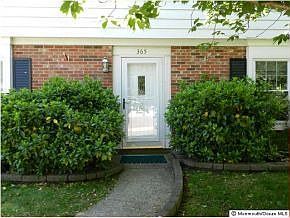 4th image of 365 Killarney Dr