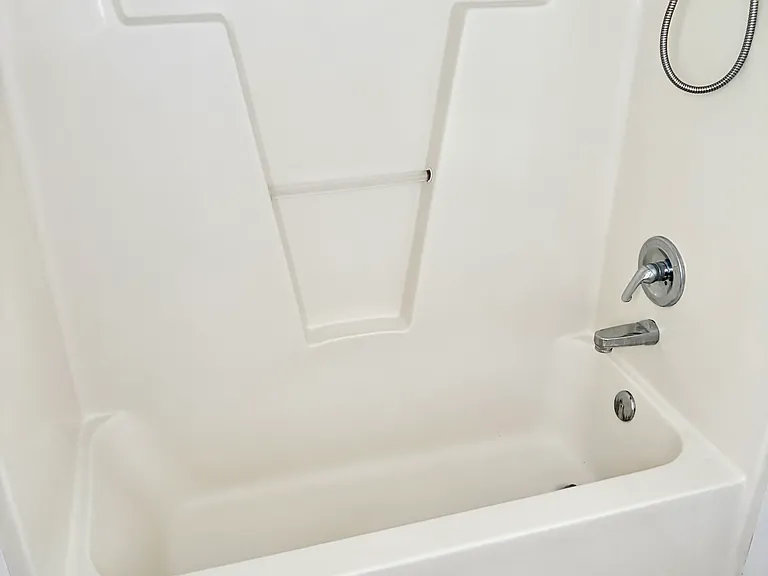 10 Kilburn Ln — Photo 24