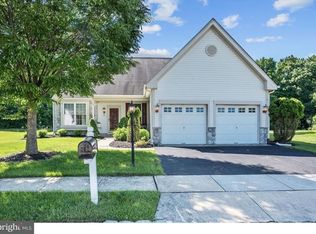 24 Larkspur Dr, Marlton, NJ 08053