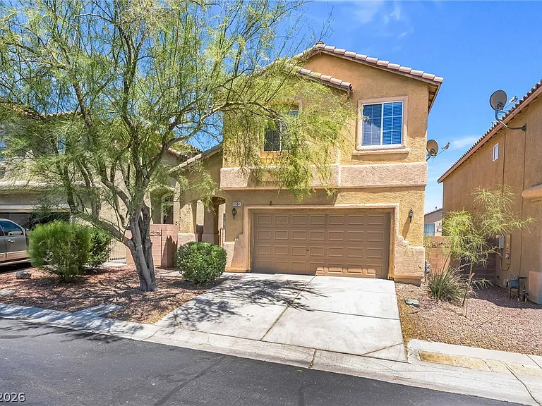 8104 Caspian Moon Dr — Photo 2