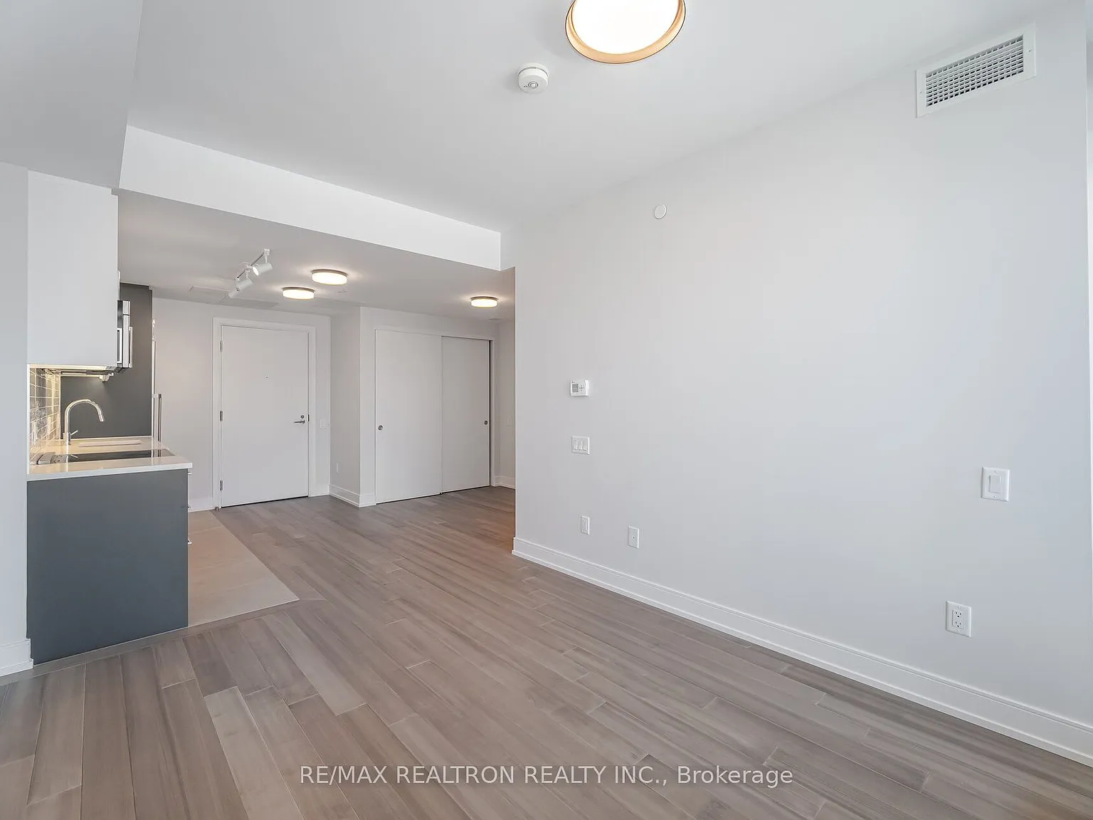 1 bed, $3,395 — Photo 4