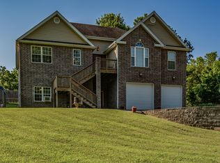 160 Troy St, Hollister, MO 65672
