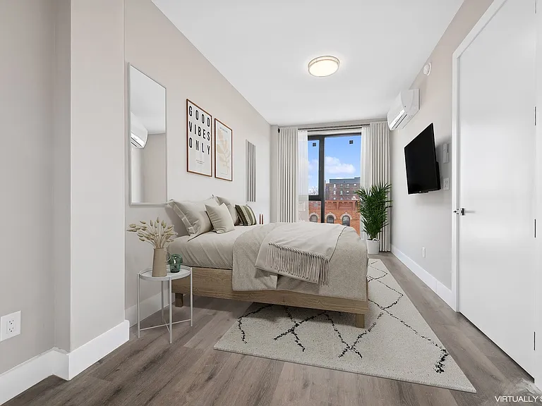 1020 Rogers Ave #6I — Photo 3