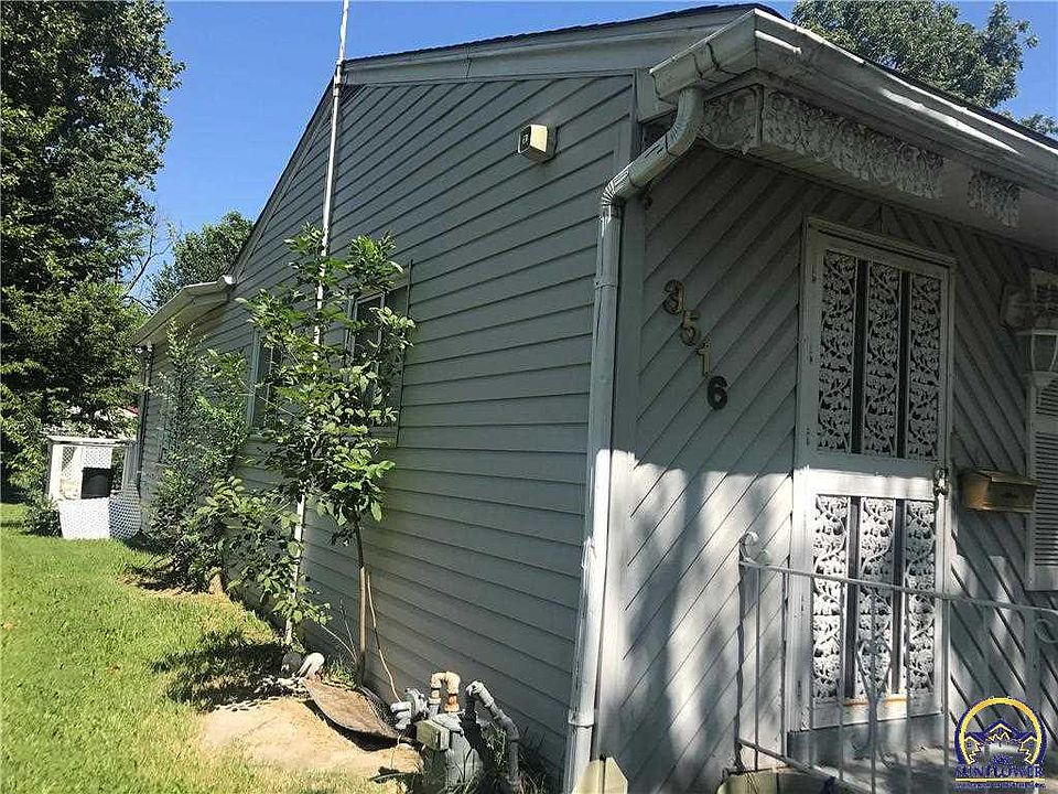 2nd image of 3516 Sloan Dr