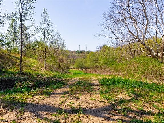 4th image of 245 Liberty Rd