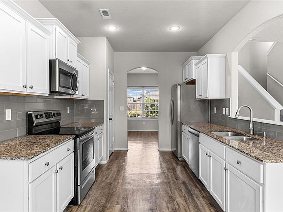 2nd image of 2503 Hickory Wood Ave