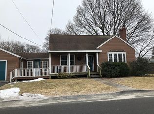 33 Pocasset Ave, Cumberland, RI 02864