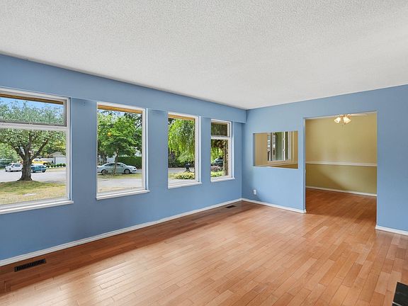 5th image of 6520 Bradford Pl