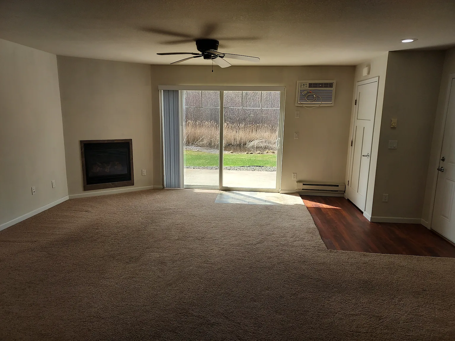 2 bed, 1100 sqft, $1,895 — Photo 3