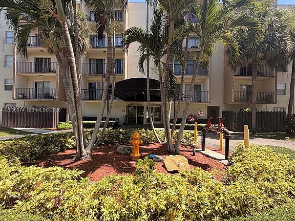 3rd image of 14250 SW 62nd St APT 310