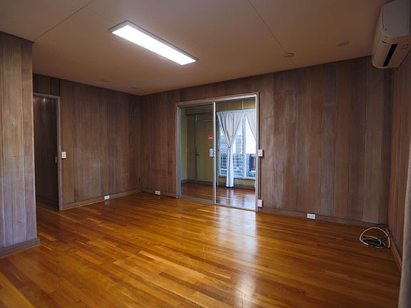 2nd image of 3360 Pakanu St