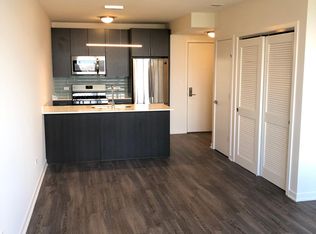 1321 N Wells St #402, Chicago, IL 60610