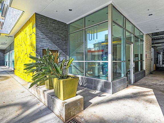 2nd image of 238 S Arroyo Pkwy Unit 214