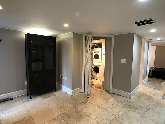 Ensuite washer and dryer in the utility room