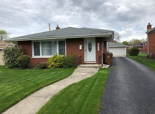10709 S Kolmar Ave, Oak Lawn, IL 60453