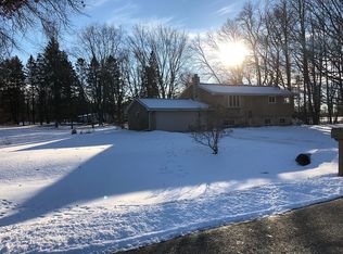 W4155 Woodview Dr, Appleton, WI 54913