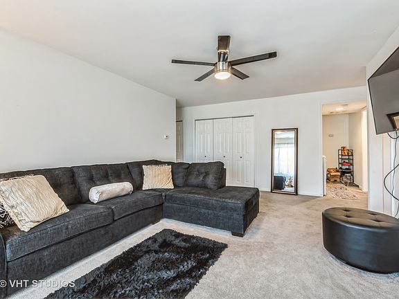 4th image of 1445 Vista Walk #2C