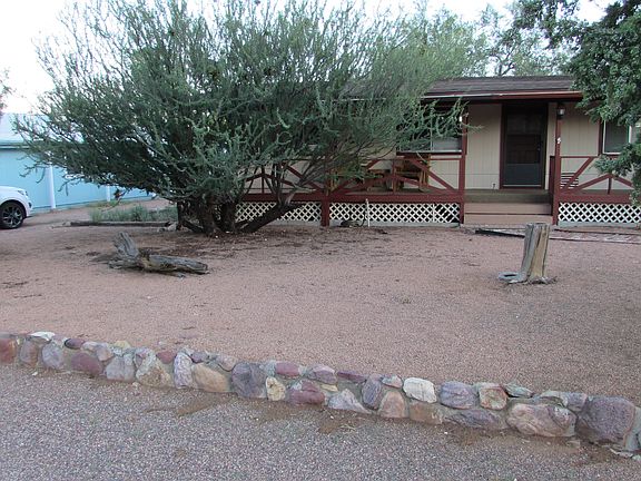 2nd image of 1000 N Deer Creek Dr