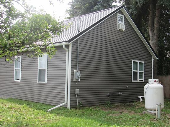 2nd image of 2025 N Verona Rd