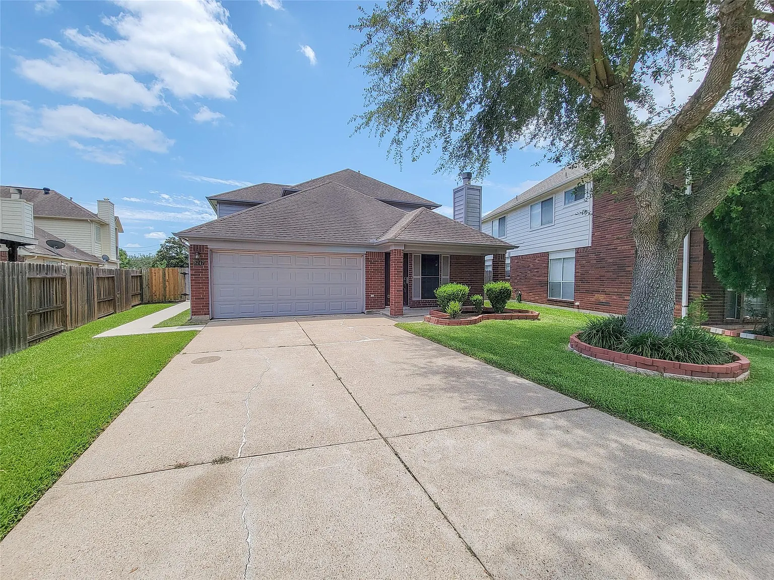 3 bed, 2.5 bath, 2695 sqft, $2,395 — Photo 3