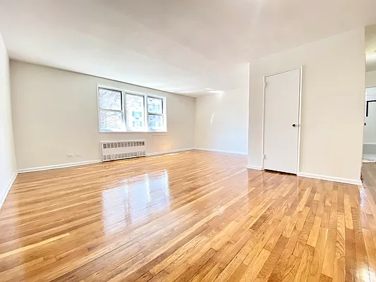 Rented by Queens Apartments Realty LLC | media 16